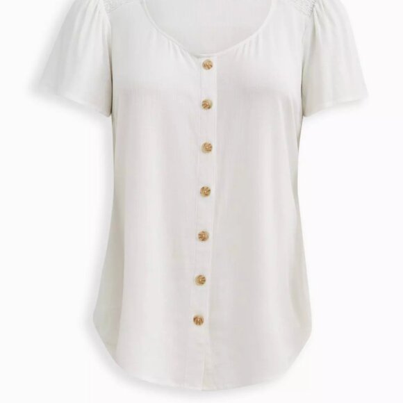 NWT Torrid Rayon Slub Button-Front Flutter Sleeve Top - Picture 2 of 3